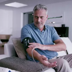 CIŚNIENIOMIERZ OMRON M3 COMFORT AFib NOWY MODEL 2025 MIGOTANIE + ZASILACZ